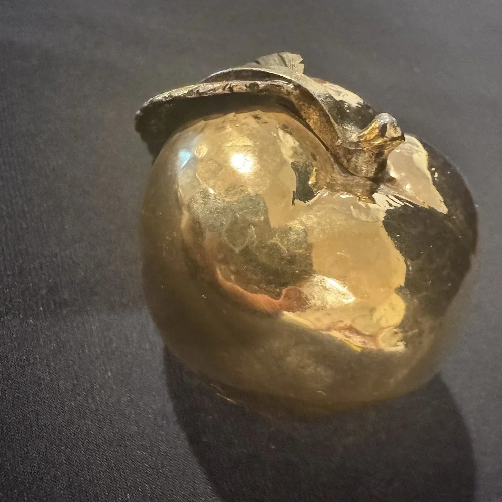 Vintage MCM Heavy Solid Brass Apple w/ Leaf Paperweight 1.1 lbs 2